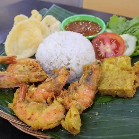 Udang Goreng dan Lauk